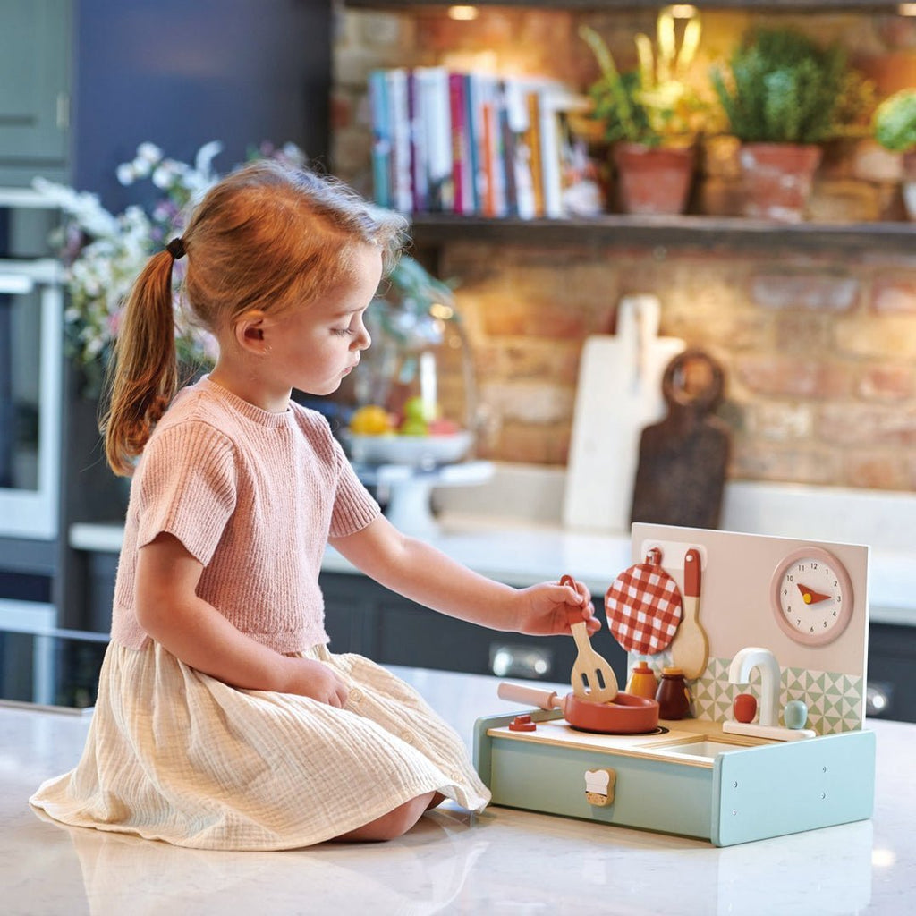 Kitchenette - Wooden Kitchen Role Play Toy - Spiffy - The Happiness Shop