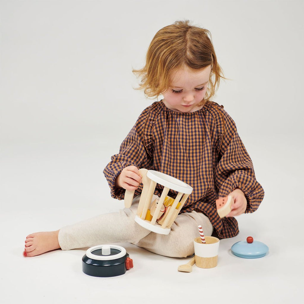 Smoothie Maker - Wooden Kitchen Role Play Toy - Spiffy - The Happiness Shop